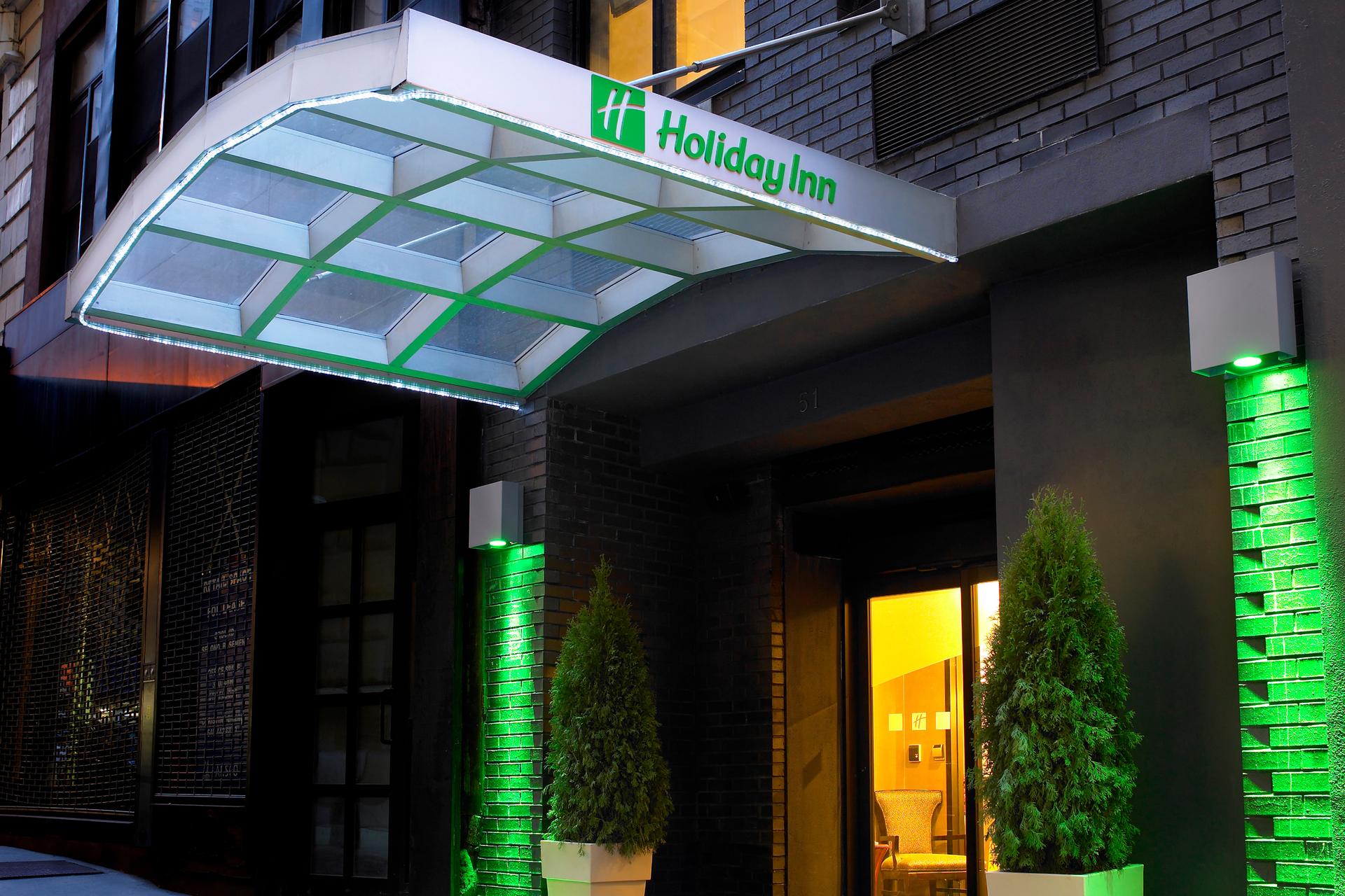  Holiday Inn New York City Wall Street exterior