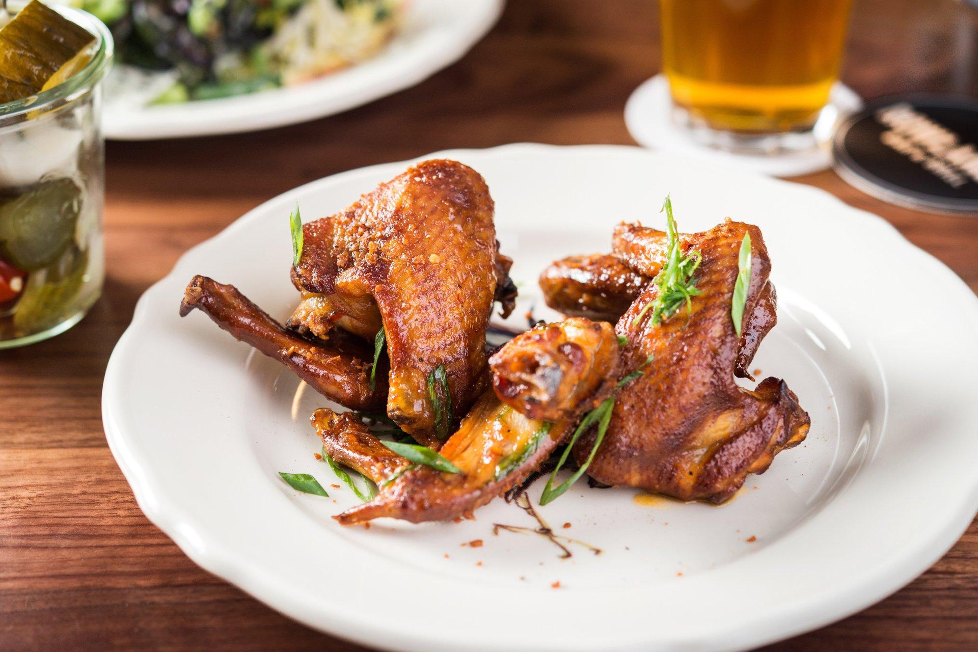 Rowland's Bar & Grill