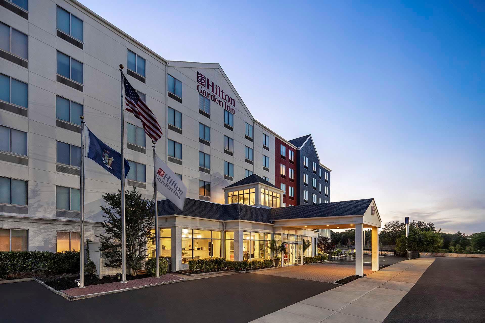 Exterior of Hilton Garden Inn Queens/JFK Airport
