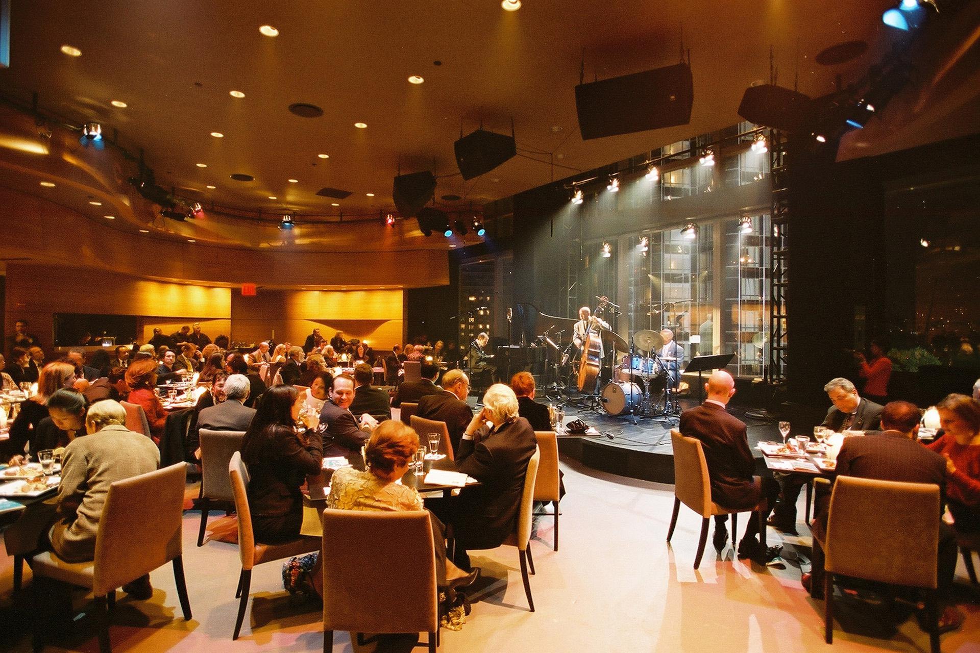 Dizzy's Club interior